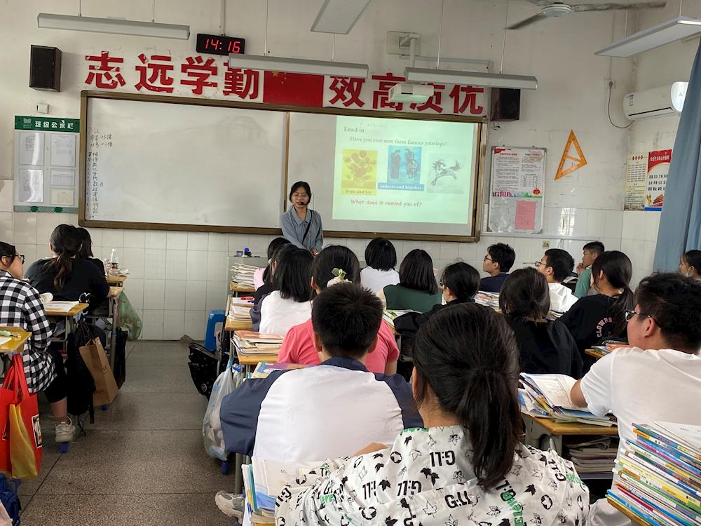 英语组赵艳老师和谢明溪老师开设公开课